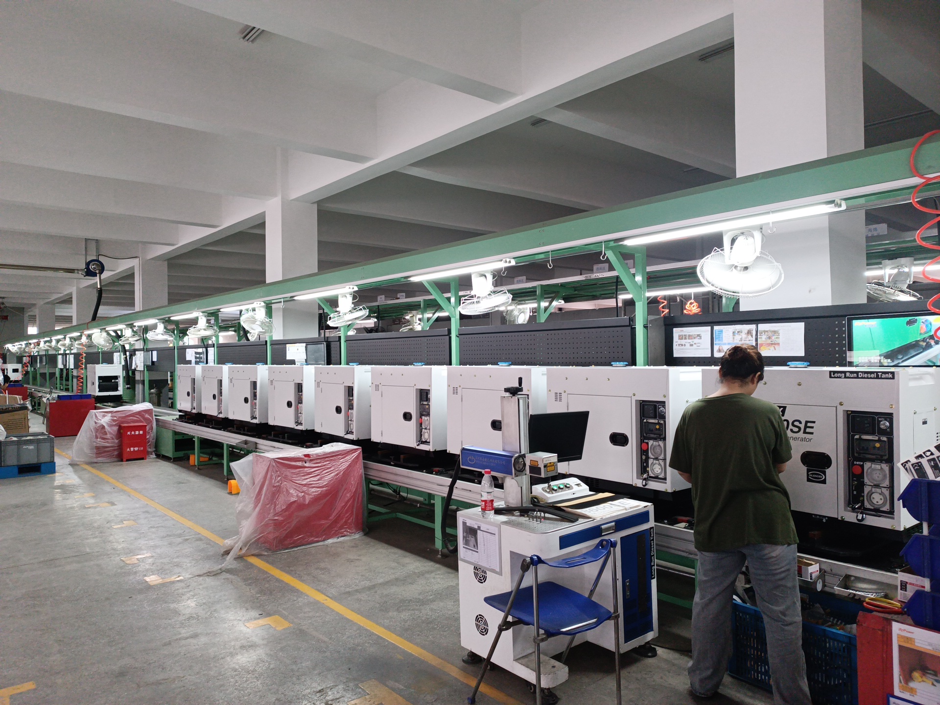 DG8600SE Diesel Generator: Your Reliable Power Partner, with both Efficiency and Durability.